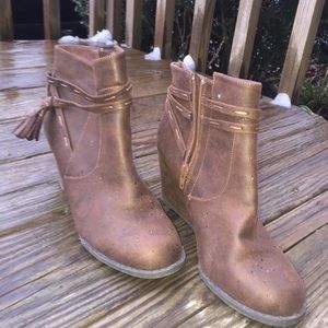 Sugar wedge Booties